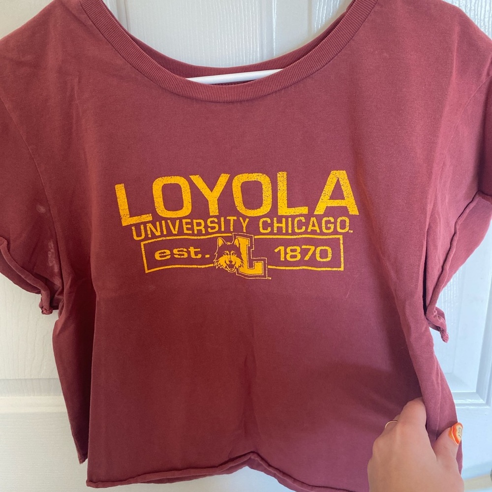 Loyola University Chicago Tee❤️